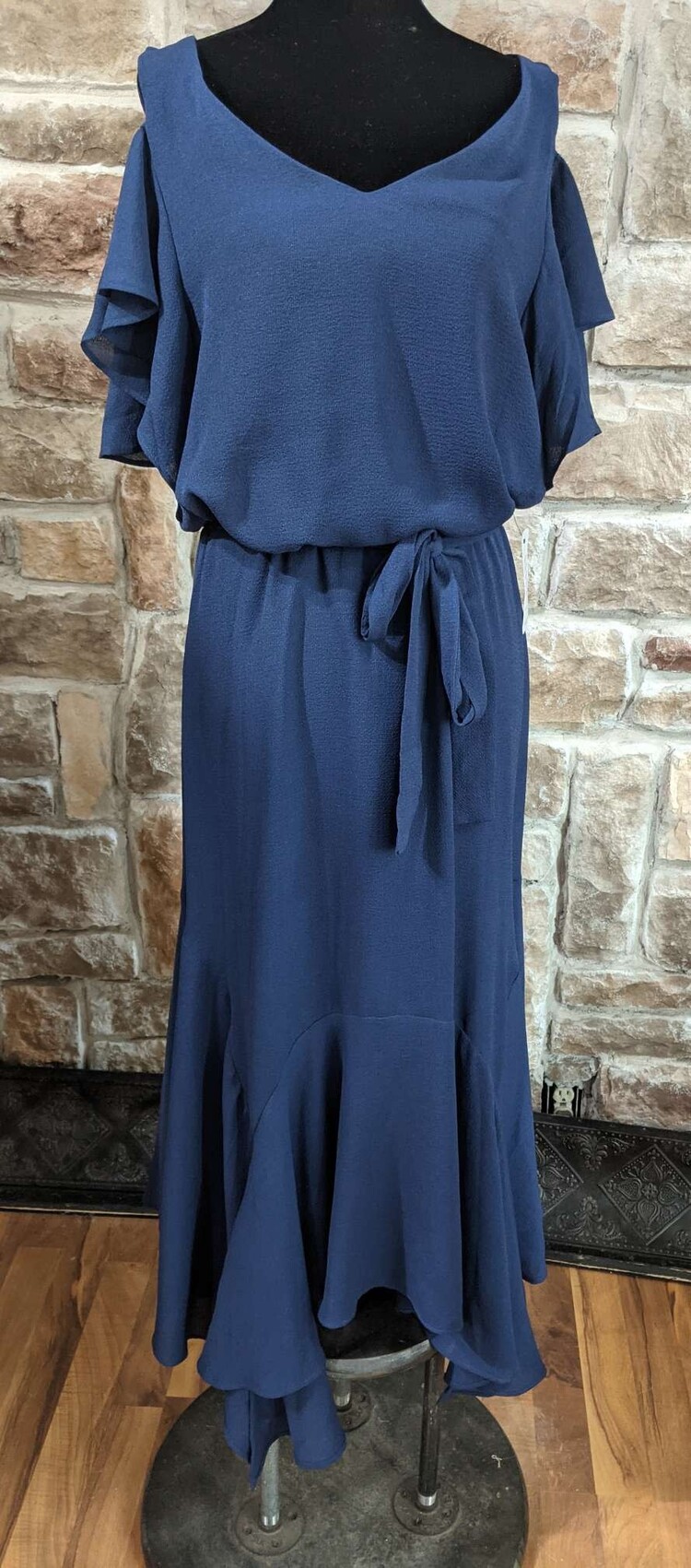 Navy blue Cold Shoulder Dress w/ Belt, Size 6
