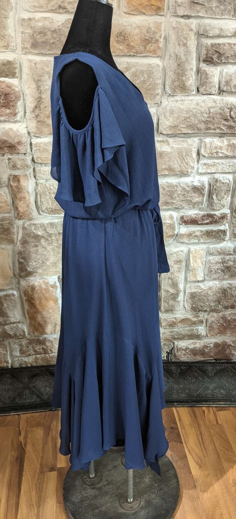 Navy blue Cold Shoulder Dress w/ Belt, Size 6