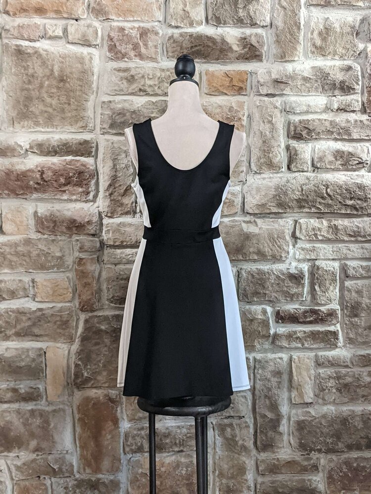 Rosie Harlow Black and White Color Blocked Dress