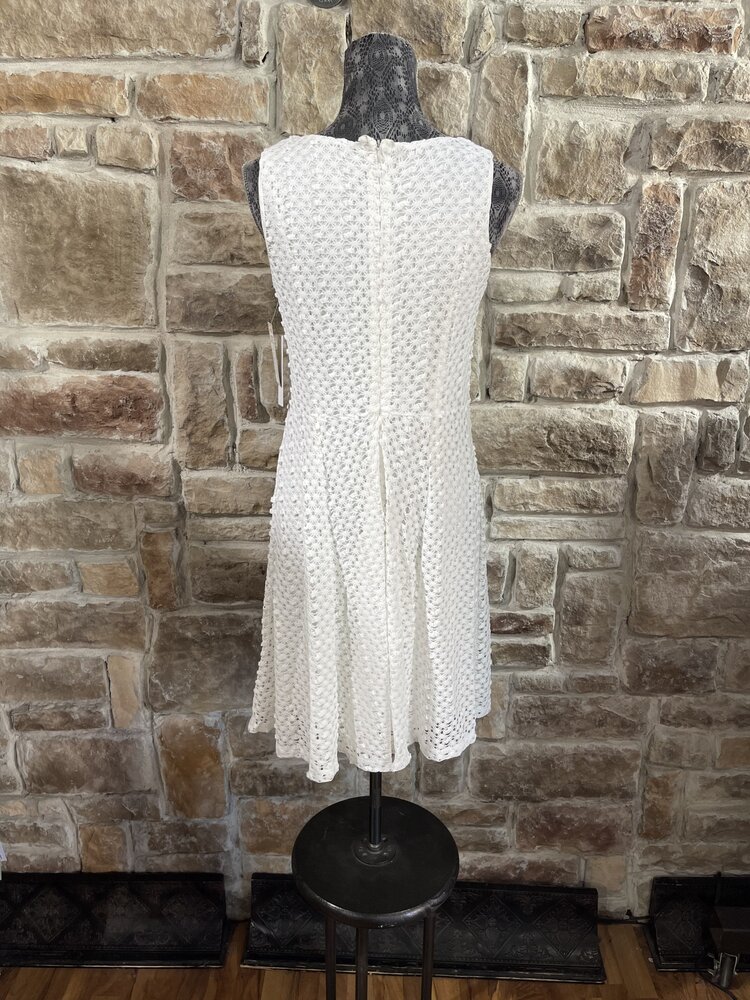 Robbie Bee Ivory Petite Lace Sleeveless Dress, Size 10P