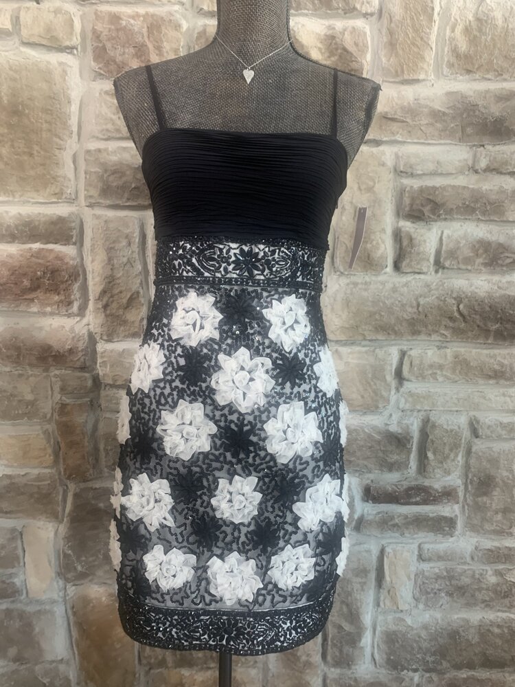 Sue Wong Black and White Spaghetti Strap Dress with White Flowers, Size 6