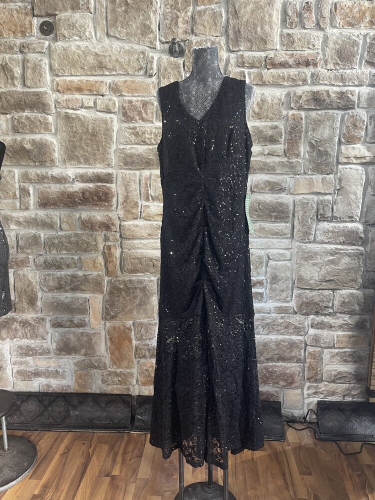Blu Sage Black Sequin and Lace Ruched Front and Back V-Neck Dress, Size 16W