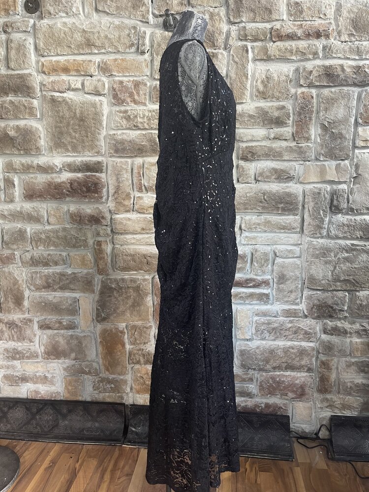 Blu Sage Black Sequin and Lace Ruched Front and Back V-Neck Dress, Size 16W