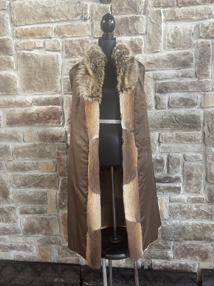 Furs By Truesdell Natural Muskrat Coat with Raccoon Collar and Cuffs, Size S