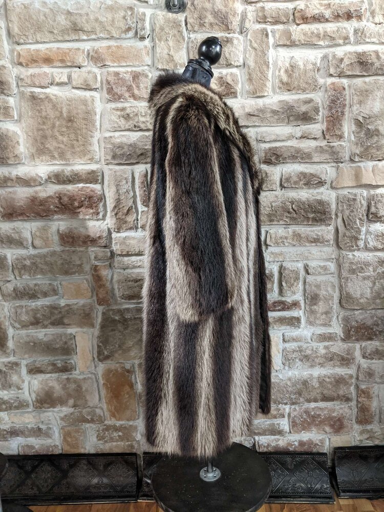 North American Raccoon Full Long Coat, Size M