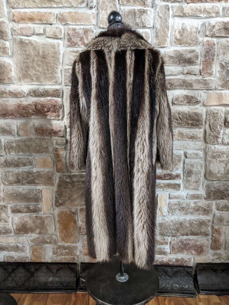 North American Raccoon Full Long Coat, Size M