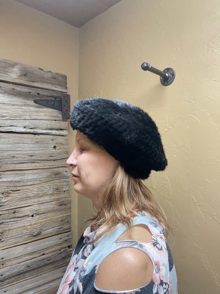 Black Knitted Mink Beret, O/S