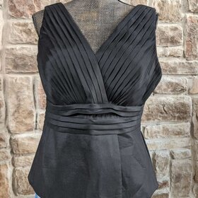 Cachet Black Sleeveless Pleated Dress Top, Size 12P