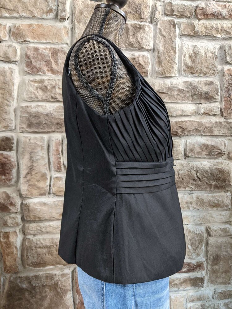 Cachet Black Sleeveless Pleated Dress Top, Size 12P