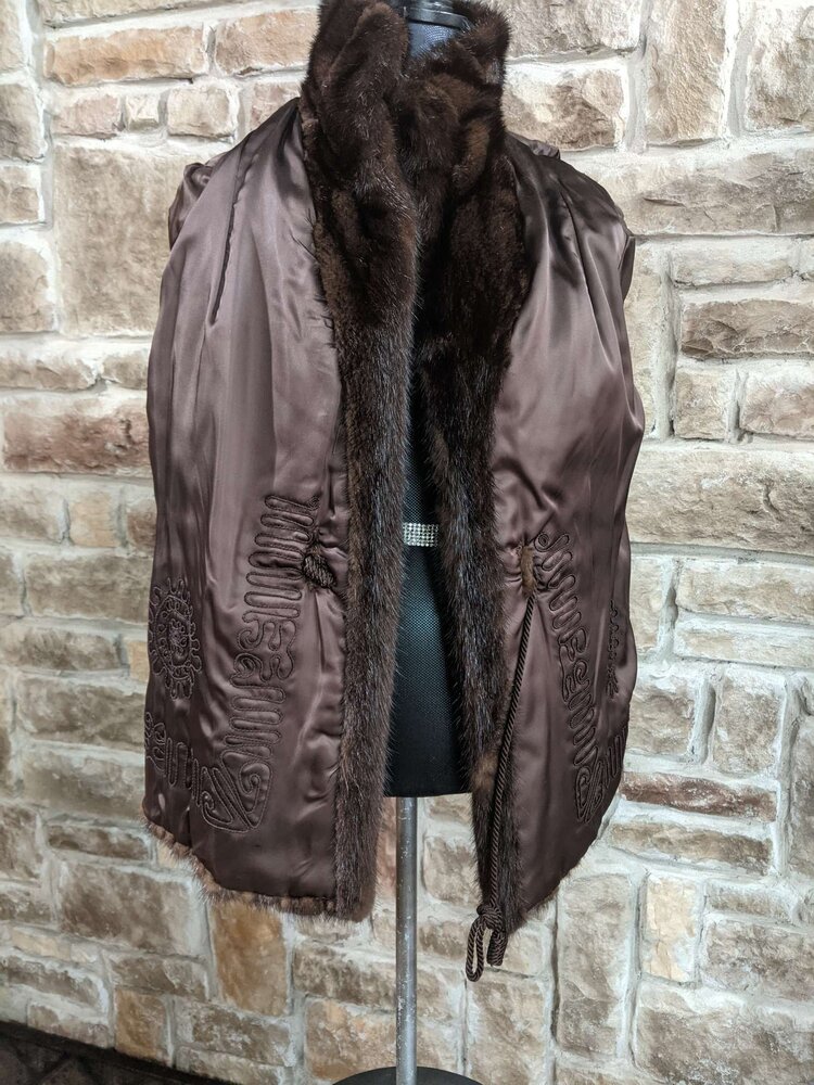 Dark Ranch Mink Jacket With Diagonal Stripe Sleeves, Size L