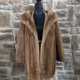 Autumn Haze Mink Stroller With Simple Lapel, Size M