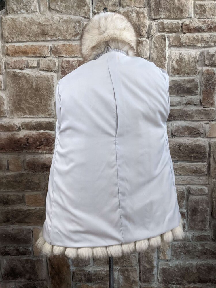 Blue Fox Stroller With Simple Lapel, Size M