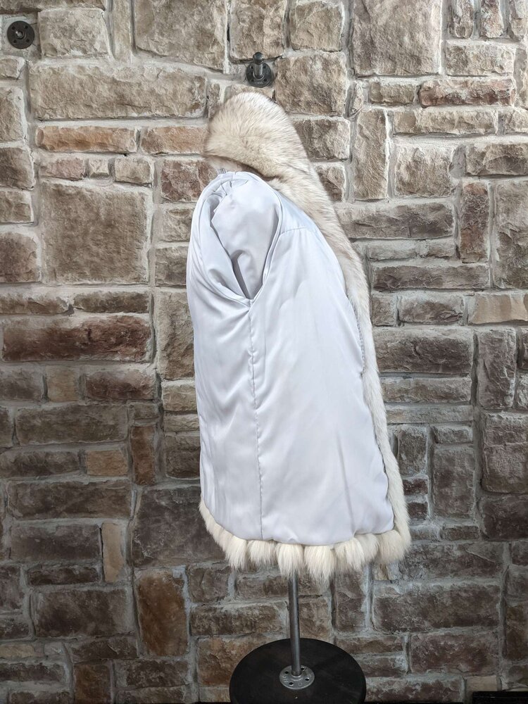 Blue Fox Stroller With Simple Lapel, Size M