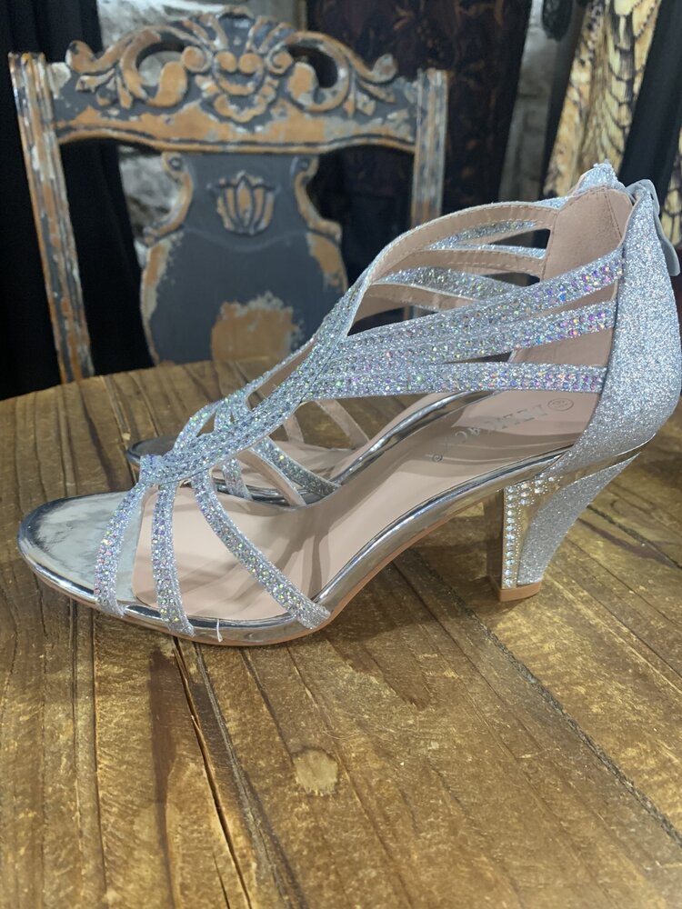 Delicacy Delicacy Perform Silver Strappy Sandal