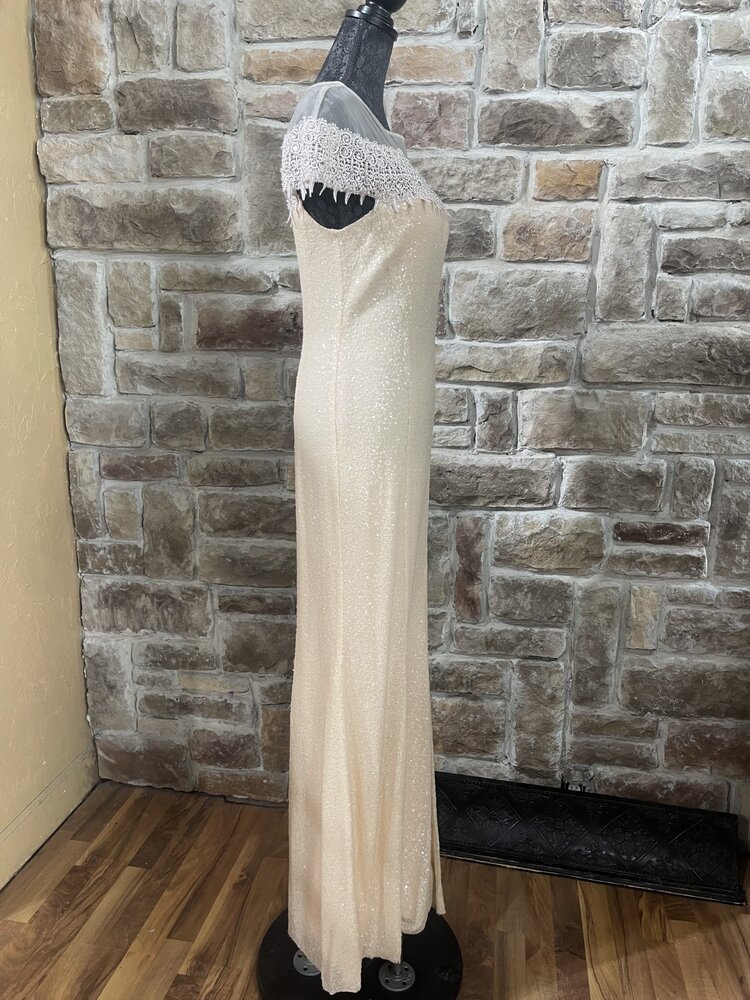 Mignon Peach Sequin Gown w/ Lace Collar Trim, Size 10