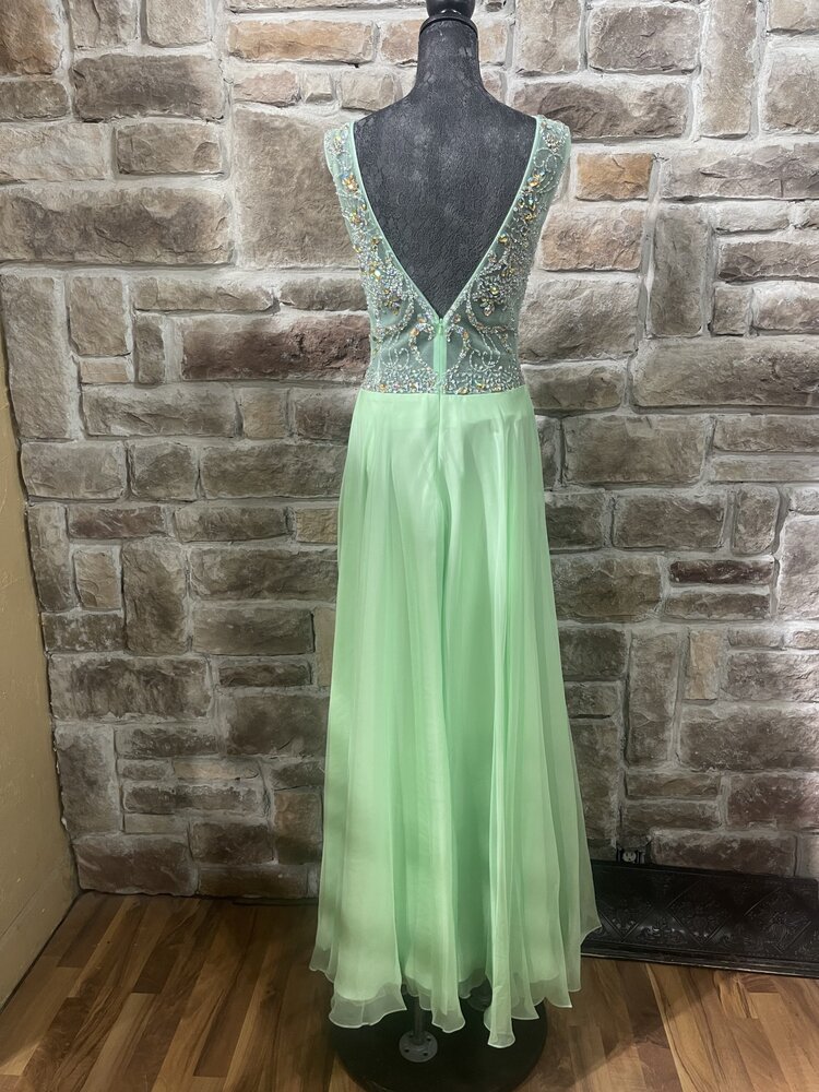 Anny's Bridal Mint Embellished Top w/A-Line Skirt  Gown, Size L