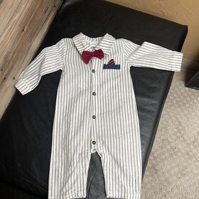 White Striped Long-Sleeve Gentleman Bow Tie Jumpsuit