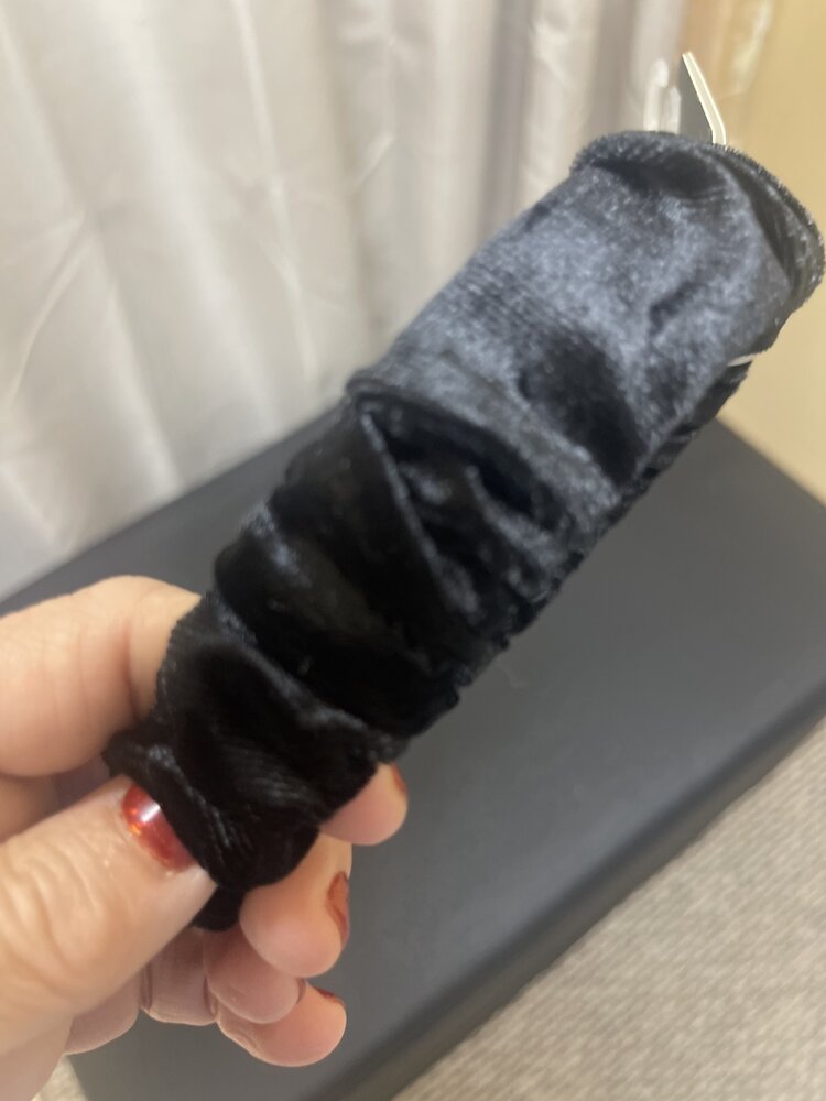 Black C-Shaped Velvet Feel Scrunchie Headband