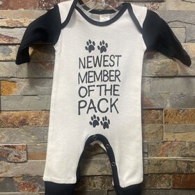 Ivory & Black Newest Member of the Pack Cotton Romper, Size Newborn