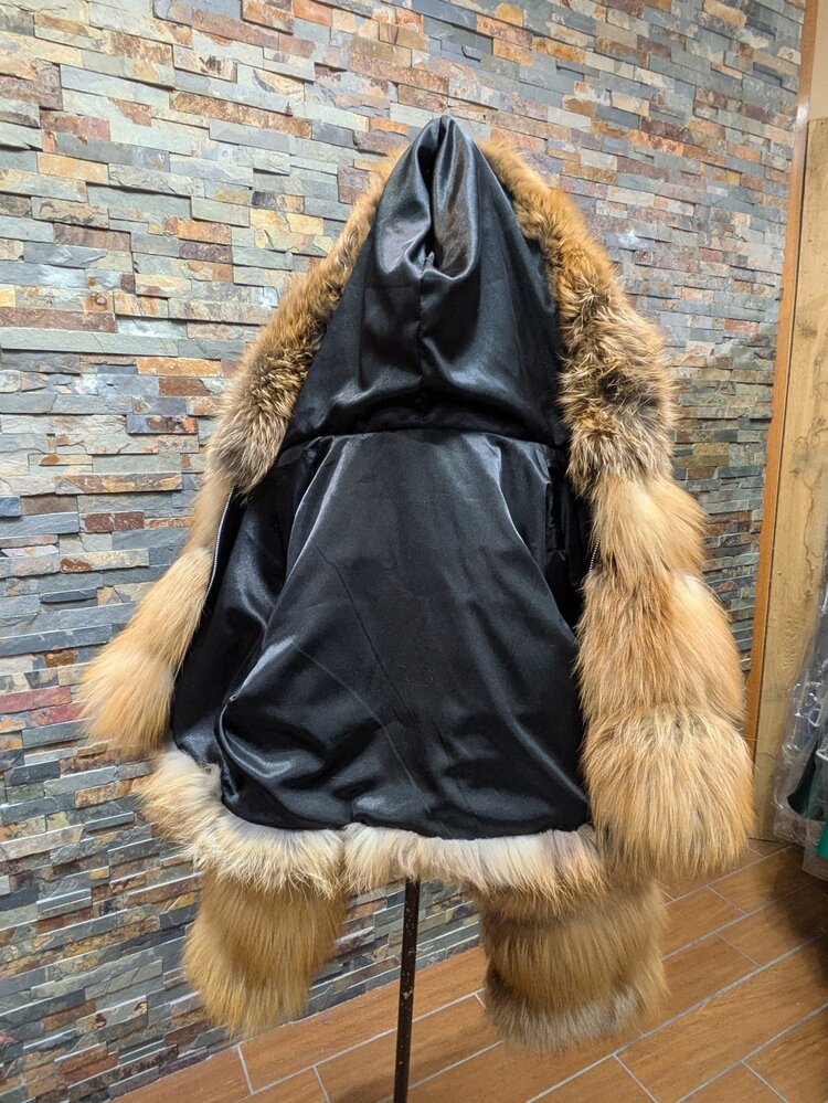 Red Fox Jacket w/Hood, Size L