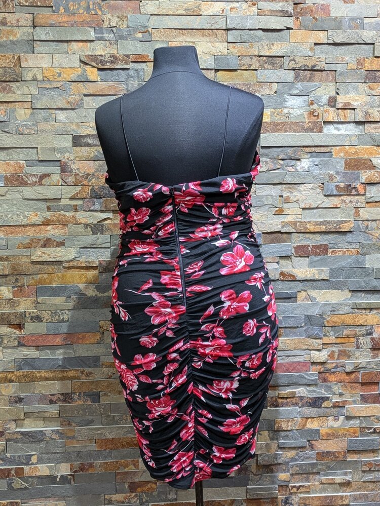 B. Darlin Black w/ Red & Pink Floral Body-Con Dress, Size 24W