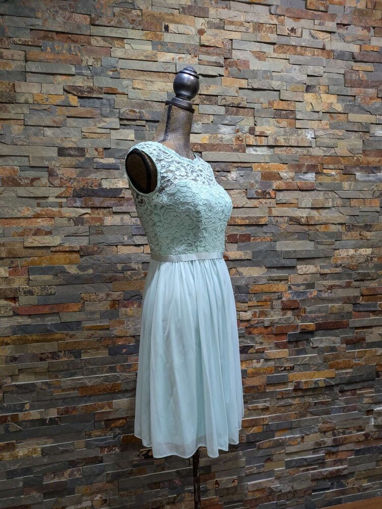 Davids Bridal Aqua Fit N' Flare Dress w/ Lace Bodice, Size 4