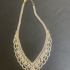 Wona Trading Lily Gold Rhinestone Necklace