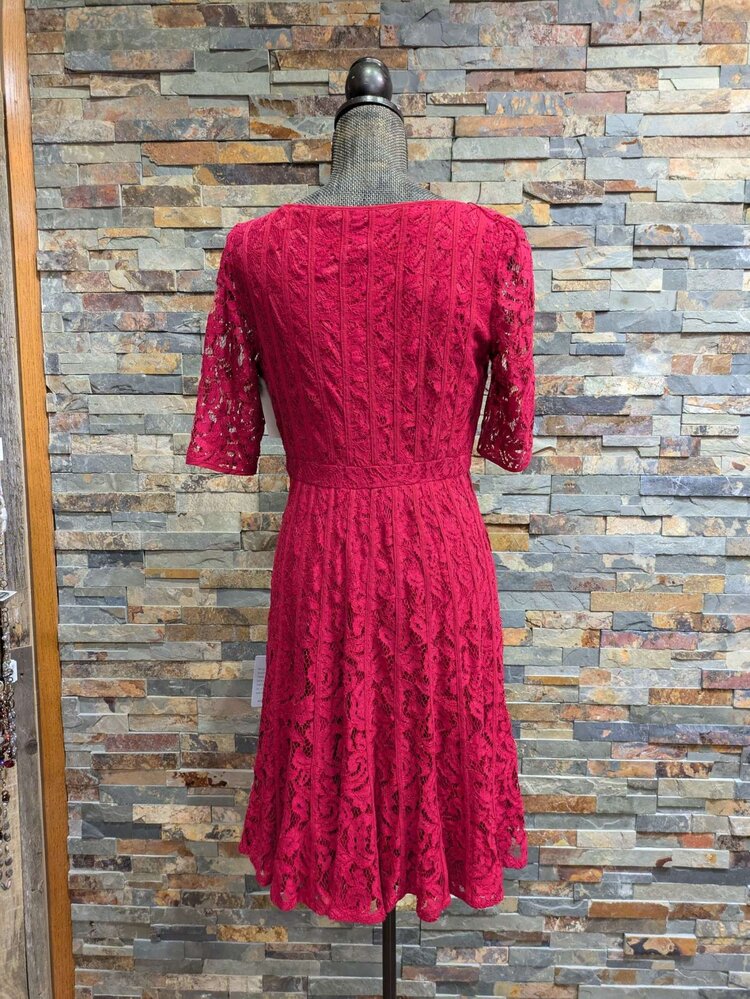 Adrianna Papell Red Lace Fit N' Flare Dress w/ Sleeves & Faux Boning, Size  8