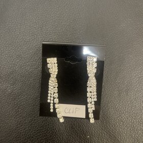 Wona Trading Silver Rhinestone Trinity Clip Earrings