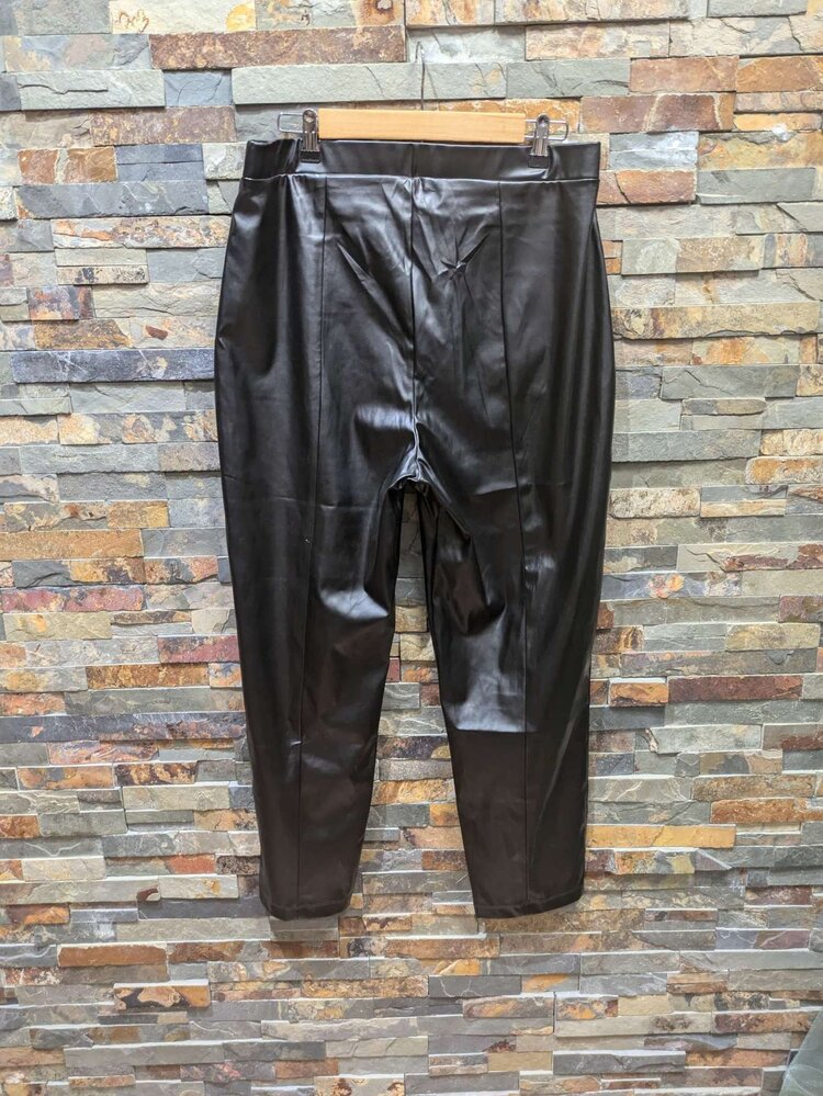 Halston Black Faux-Leather Pants, Size XL