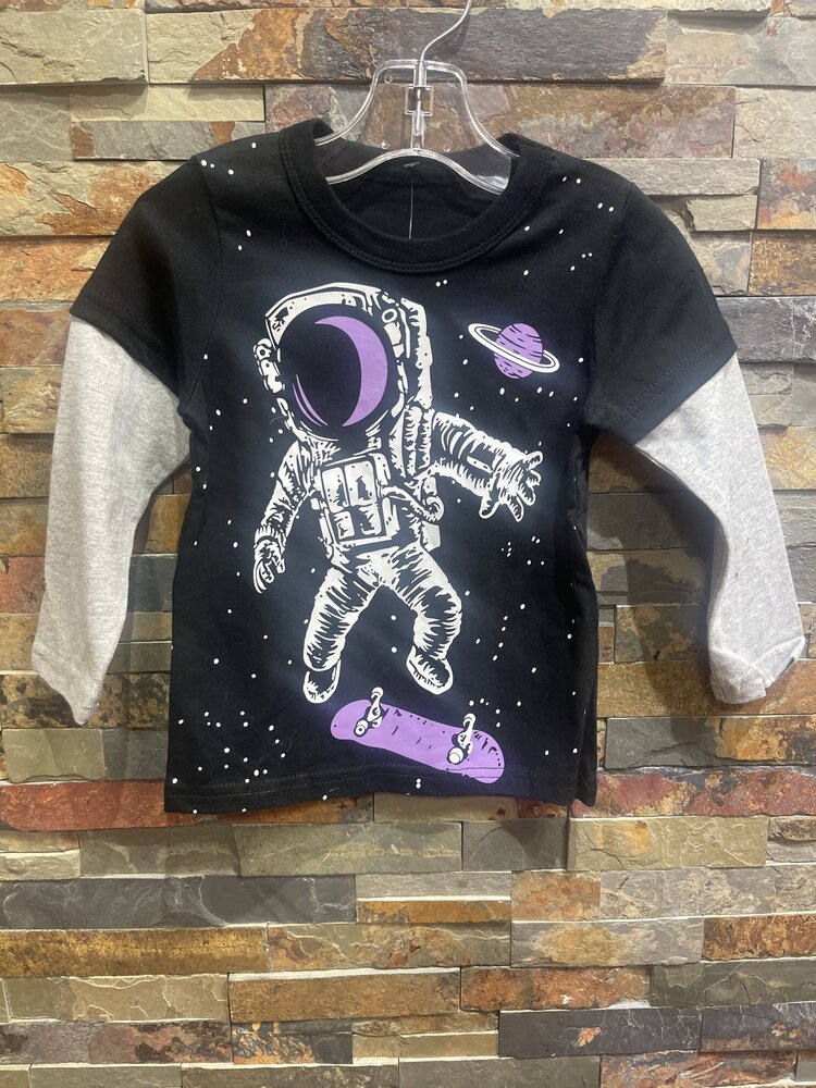 Black and Gray Astronaut Skateboard T-shirt