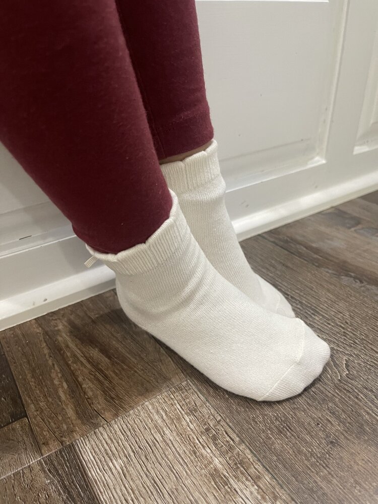 White Classic Ruffle Shasha Kid Socks