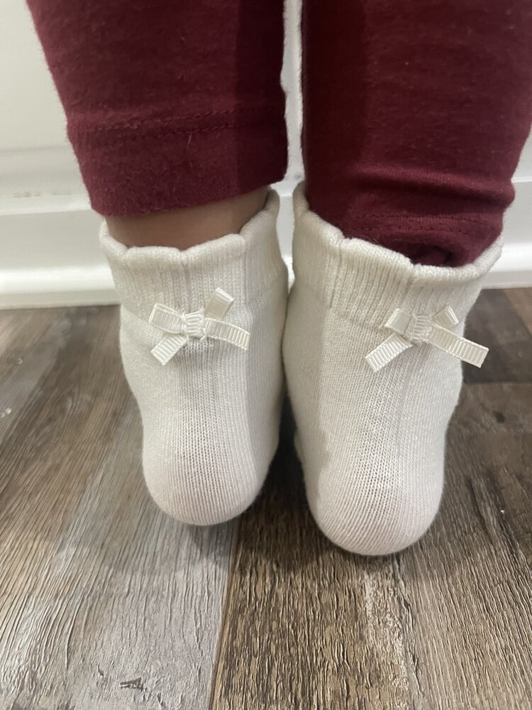 Ivory Kid Ribbon Socks Size