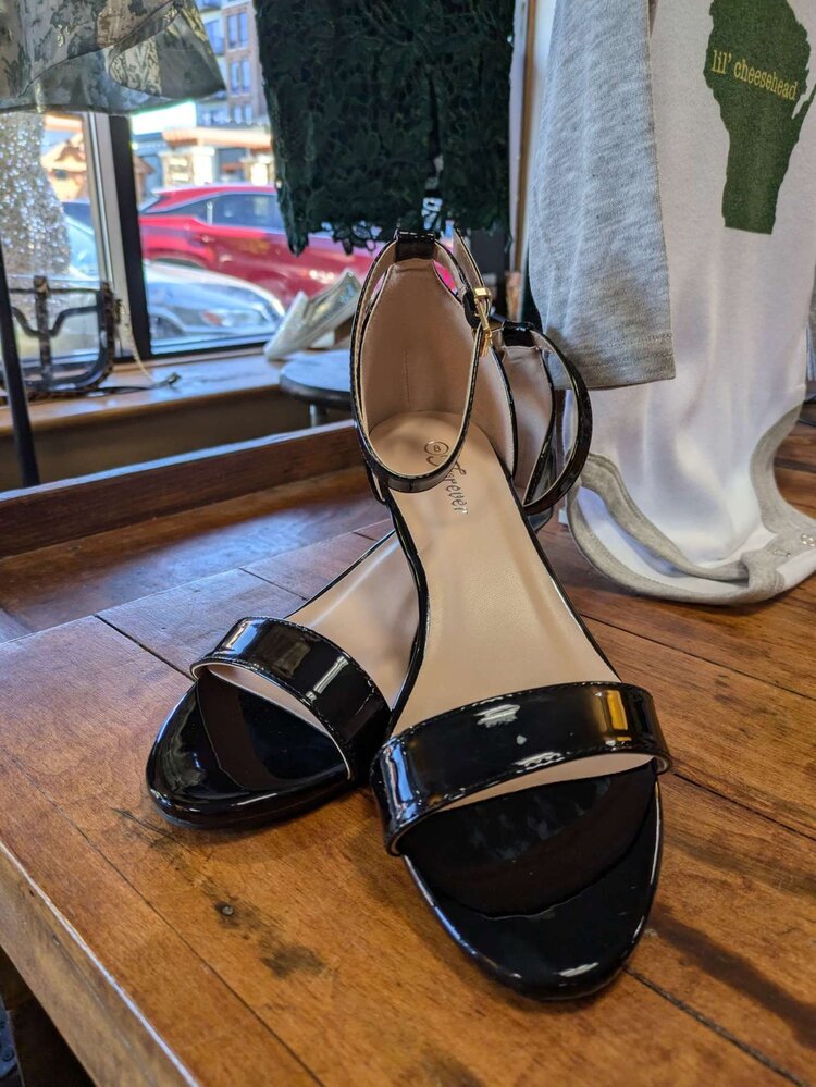 Forever Black Glossy Wedges