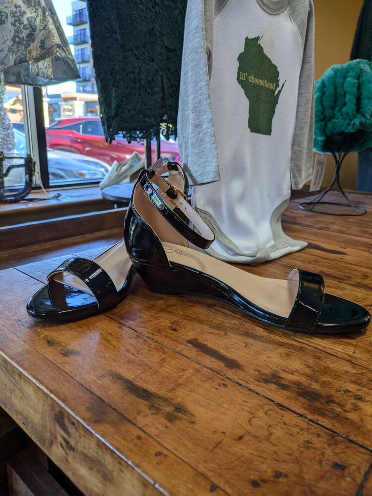 Forever Black Glossy Wedges