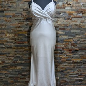Morgan & Co. White Full-Length Evening Gown w/ Spaghetti Neckline, Size 16W