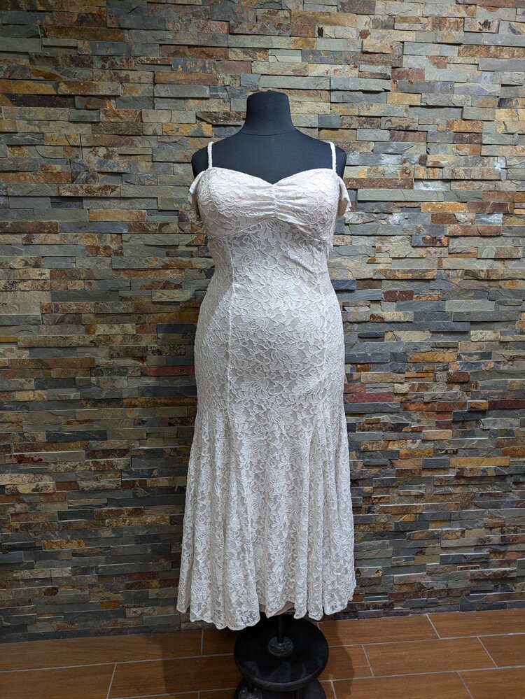 Nightway Ivory Lace Cold Shoulder Mesh Insert Gown, Size 16