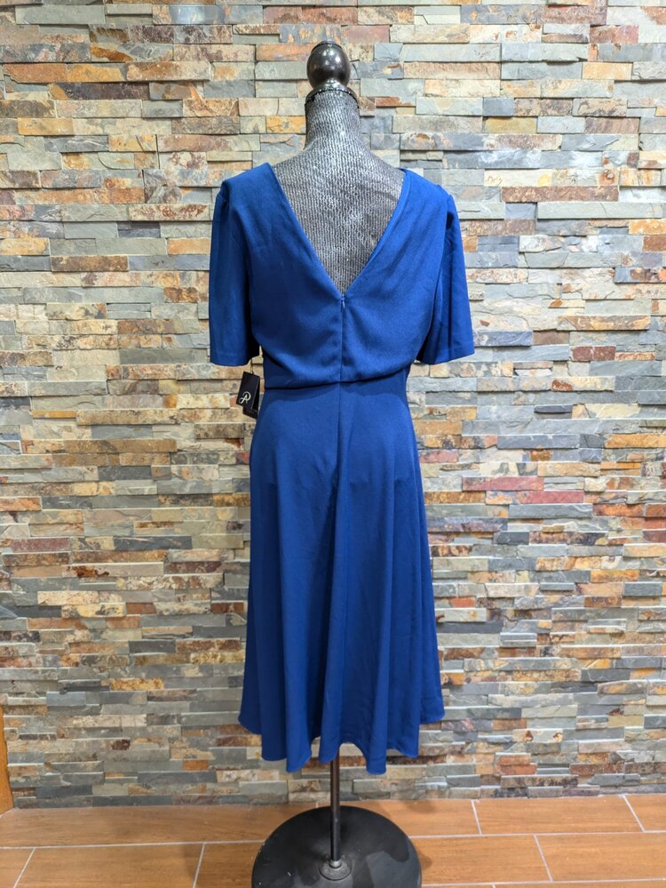 Adrianna Papell Night Blue Cross Layered Short Sleeve Dress, Size 12