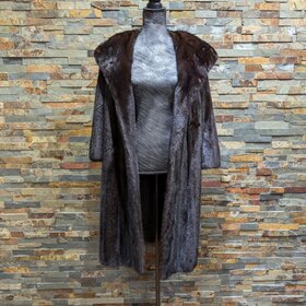 Marshall Field & Co. Dark Ranch Mink Knee Length Coat w/ Straight Sleeves & Simple Cuff, Size S
