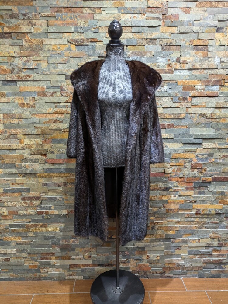 Marshall Field & Co. Dark Ranch Mink Knee Length Coat w/ Straight Sleeves & Simple Cuff, Size S