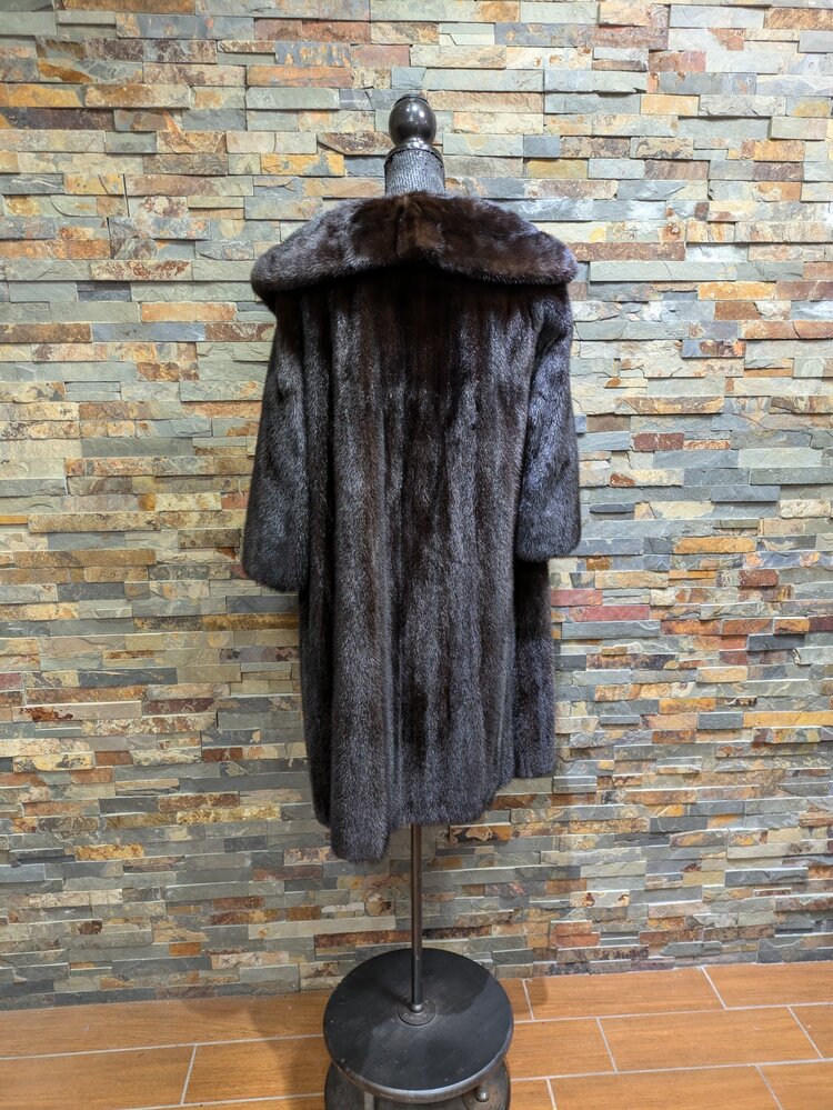 Marshall Field & Co. Dark Ranch Mink Knee Length Coat w/ Straight Sleeves & Simple Cuff, Size S