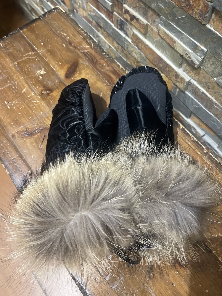 Mitchie's Matchings Black  Nylon Mittens w/Finn Raccoon Trim, O/S