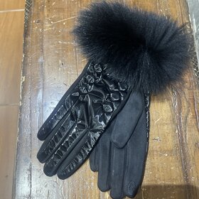 Mitchie's Matchings Black Shiny Puffer Glove with Woven Base Fox Fur Trim, O/S