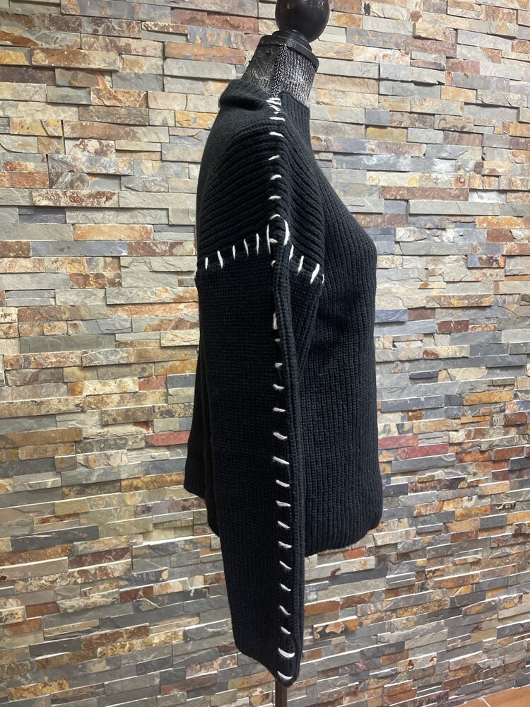 Black Oversized Knit Pullover