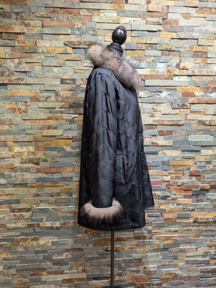 Dark Brown Fox Reversable Black Jacket, Size S