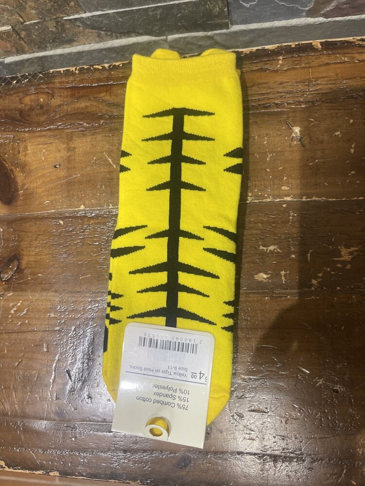 Wona Trading Yellow Tiger on Heel Socks, Size 9-11
