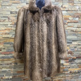 Nigbor Furs Natural Brown Beaver Stroller w/ Blousen Sleeves, Size L