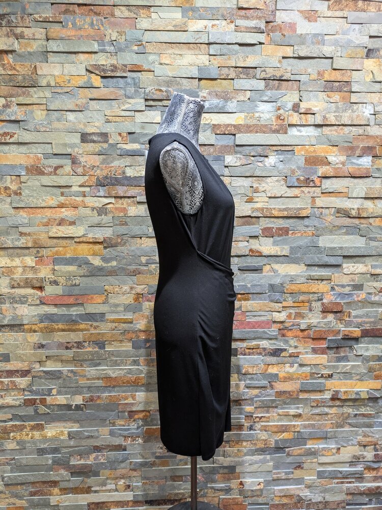 Caché Black Professional Cocktail w/ Key Hole Neck, Size L