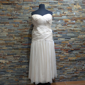 Vera Wang Cream Cross Tulle Figure Hugging Gown, Size 16