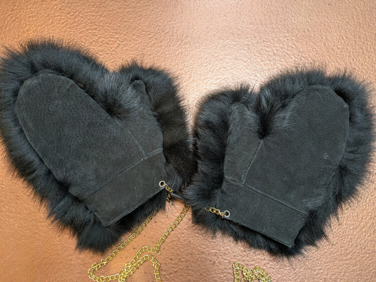 Black Fox Fur Mittens, Size O/S